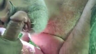 Buddhe baal wale dadaji bade cocks chusna pasand karte hai.