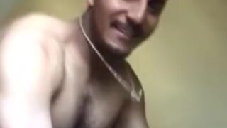 Chehre se chodne wala banda, fucking horny Pakistani gay.