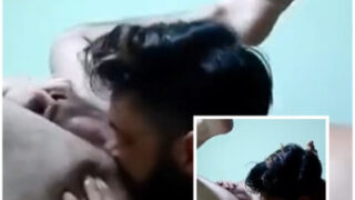 Ek dum gay-wale tareeke se ungli karna aur lick karna xxx clip