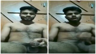 Ek hairy, naked hunk apne hairy body pe cum kar raha hai.