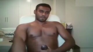 Ek horny engineer apna stress release kar raha hai, you know, apna cum release karke.