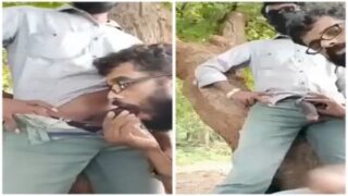 Ek pyaasi bitch ki tarah cock chusne mein B tech