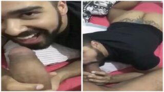 Ek randi poori raat bed mein sabse bada cock enjoy karti hai, usko cock bahut pasand hai.