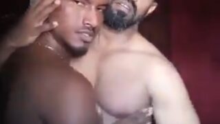 Muscular Indian hunkon ka nipple sucking porn