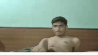 Nanga college boy paise ke liye apni ungliyon pe cum kar raha hai.