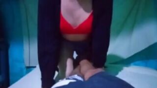 Paki shemale twink, ek hunk ka desi dick service kar raha hai.